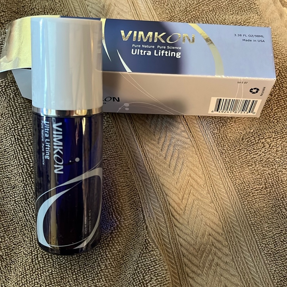 Vimkon Ultra Lifting mineral complex face spray alcohol and fragrance free